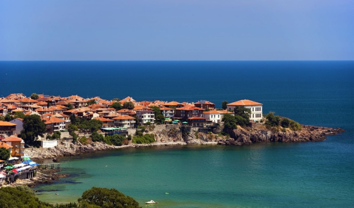 Рынок недвижимости Болгарии накануне вступления в Шенген-зону. Регионы. Цены. Тенденции Рынок недвижимости Болгарии накануне вступления в Шенген-зону. Регионы. Цены. Тенденции