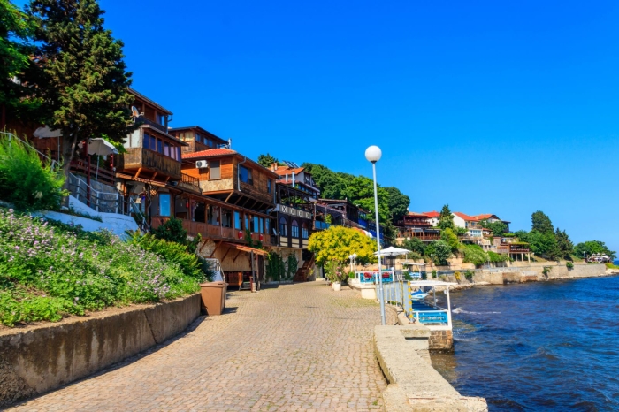 Рынок недвижимости Болгарии накануне вступления в Шенген-зону. Регионы. Цены. Тенденции Рынок недвижимости Болгарии накануне вступления в Шенген-зону. Регионы. Цены. Тенденции