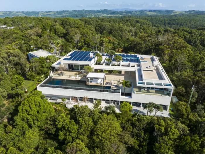 Где живут актеры из киновселенной Marvel: гид по роскошным домам голливудских знаменитостей