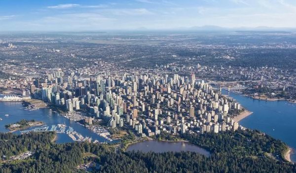 abstraktes geometrisches Muster in blauen und rosa Farben