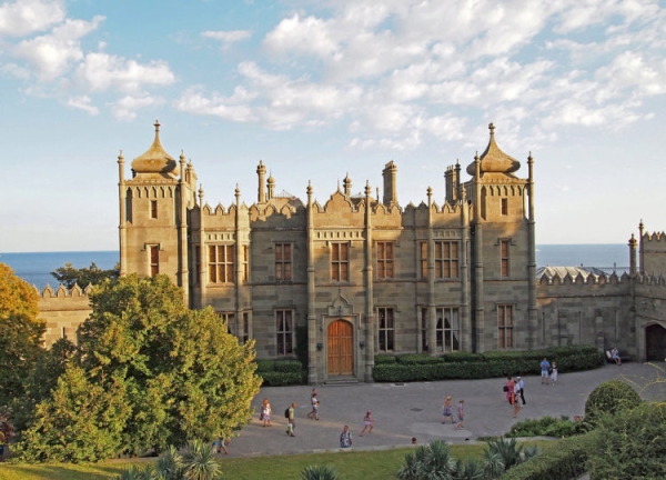 Достопримечательности Алупки 2024 (Рейтинг + ФОТО)