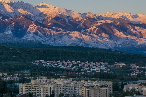 S7 Airlines erhöht die Zahl der Flüge von Novosibirsk nach Alma-Ata.