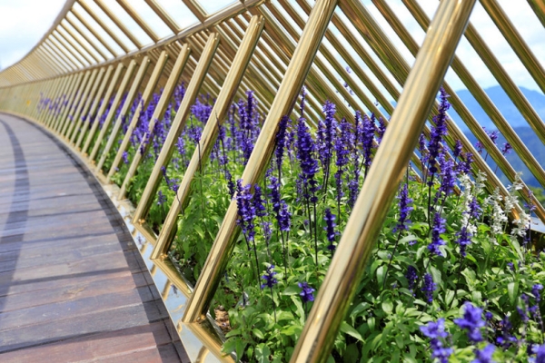 Золотой мост в Дананге - место во Вьетнаме, которое нужно увидеть каждому