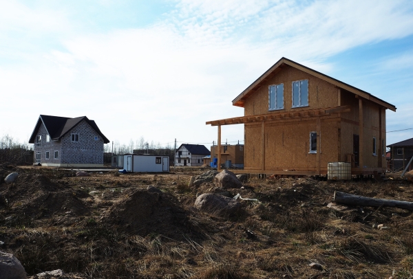 "Людям все равно хочется жить в своем доме". Что происходит на рынке ИЖС в Петербурге и Ленобласти с появлением новых правил "Людям все равно хочется жить в своем доме". Что происходит на рынке ИЖС в Петербурге и Ленобласти с появлением новых правил