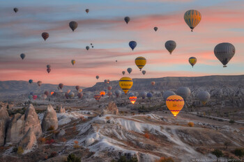 В Каппадокии стартовал фестиваль воздушных шаров В Каппадокии стартовал фестиваль воздушных шаров