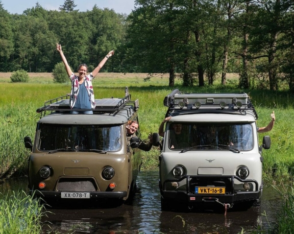 "Буханочные бродяги": за что энтузиасты из Нидерландов полюбили УАЗы