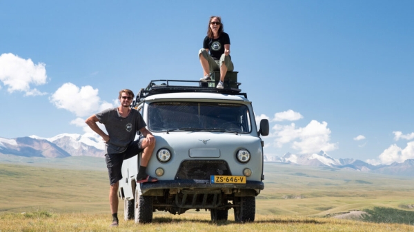 "Буханочные бродяги": за что энтузиасты из Нидерландов полюбили УАЗы