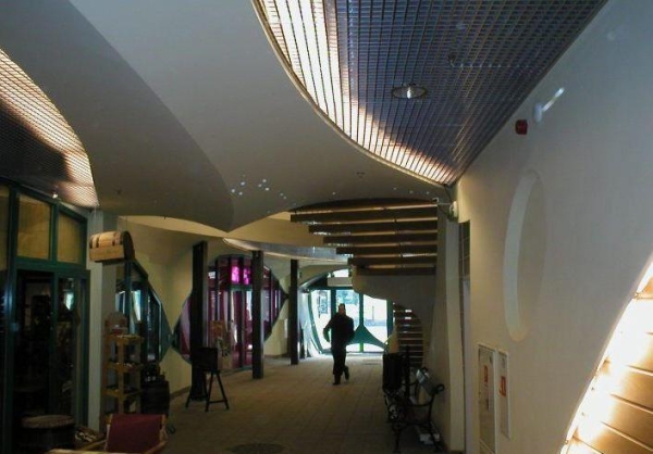 Как выглядит Кривой дом в польском Сопоте