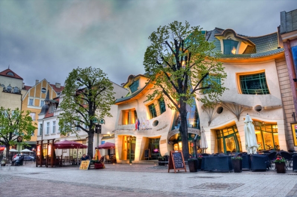 Как выглядит Кривой дом в польском Сопоте