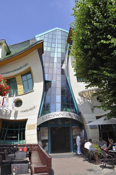 Как выглядит Кривой дом в польском Сопоте