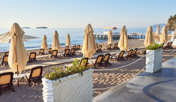 Турецкий турбизнес бьет тревогу из-за слишком низкой заполняемости отелей Турецкий турбизнес бьет тревогу из-за слишком низкой заполняемости отелей