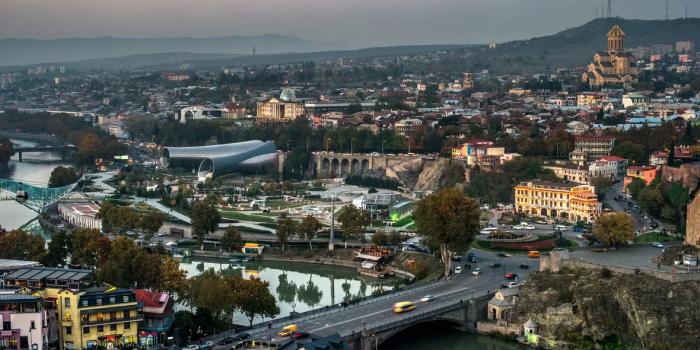 Wie ist das Leben in Georgien? Interviews über Arbeit, Anpassung und Mietpreise